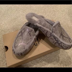 NWT UGG Slippers